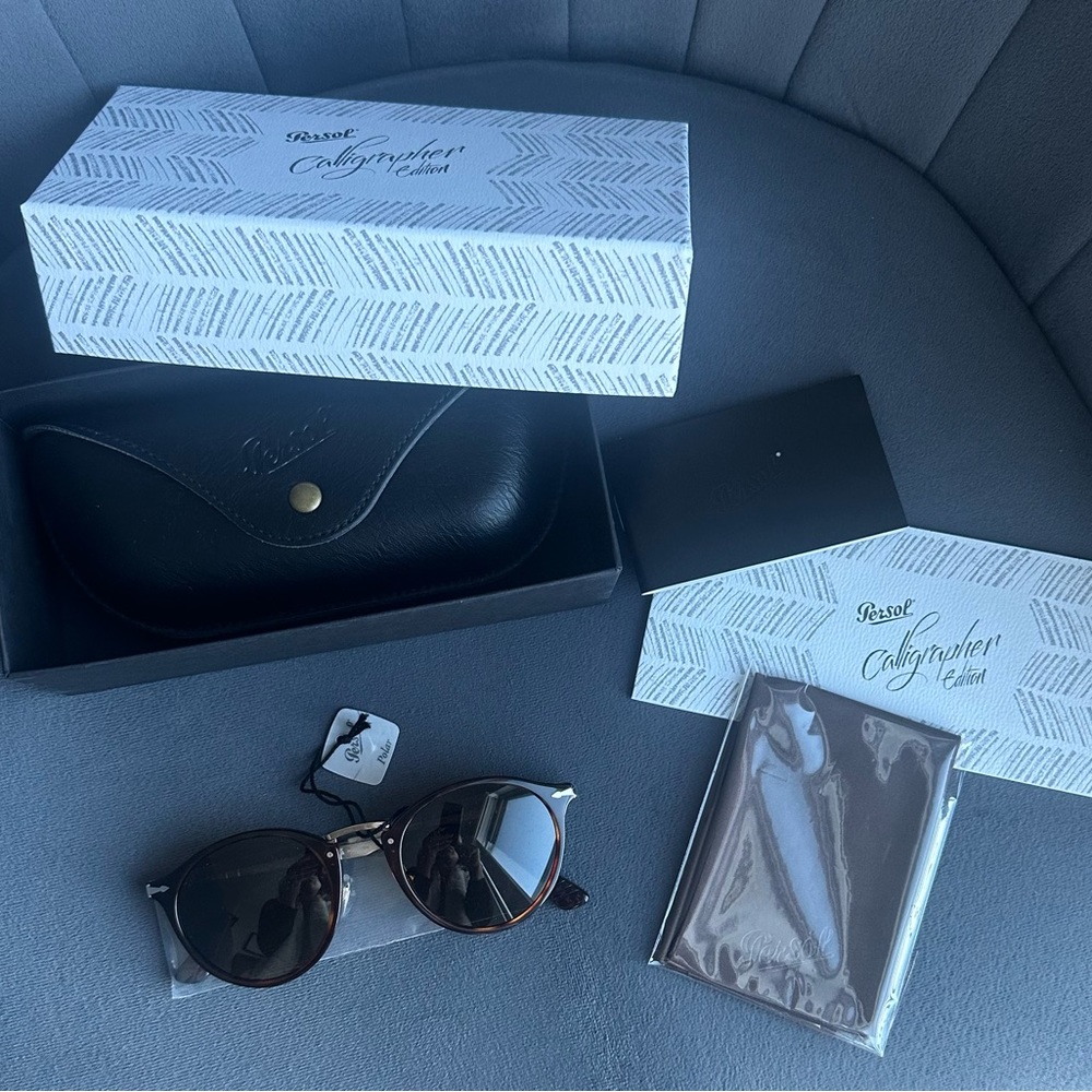 Persol Women’s Polarized Sunglasses NWT